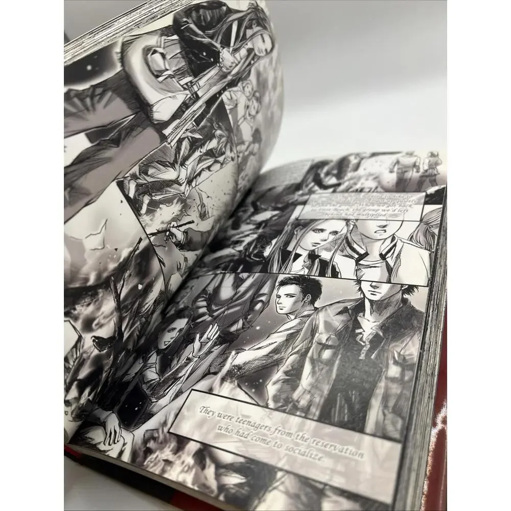 Twilight: The Graphic Novel, Volume 1 - Picture 5 of 6